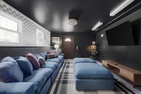 Bourbon Basecamp: 1.5 Acres, Game + Movie Room 3BR - Image 4