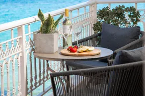 Mare Nostrum Seafront Apartment, by ZanteWize - Image 5