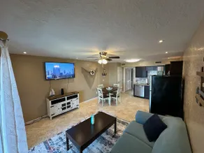 Waterfront Cozy Condo Near Major Industrial Sites - Image 5