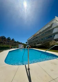 Charming apartment / Precioso apartamento en la Marina del Puerto de Sotogrande. - Image 2