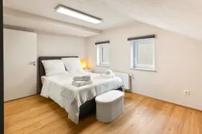 100 sqm with air conditioning and high-speed Internet - Image 2