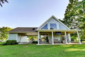 Walk to Dinner! Oconee Waterfront - Best Location - Image 3