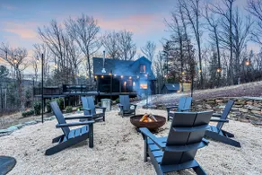 Dreamtime Hillside Cabin w/ Hot tub (Main+Suite) - Image 3