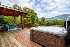 Sleeps 14,Manchester,ski, hot tub,BIG views - Image 5