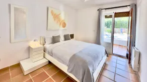 Apartment in Altea with pool and free parking - Image 4
