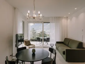 Bright Apartment with View and Garage - Image 2