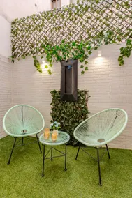 Your Refuge: Refurbished Apartment, Modern with A/C and Wi-Fi - Image 3