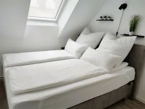 Modern central apartment - Image 2