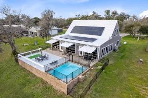 Riverfront • Heated Pool • Great Room • Pool Table - Image 2