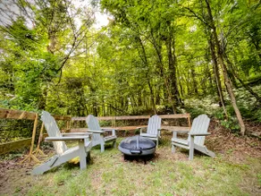 Private, Fire Pit, Fire Place, Swimming and Hiking - Image 2