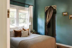 Woolrich Historic Garden Cottage - Image 4