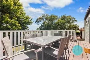 Charming Merewether Cottage - Image 4