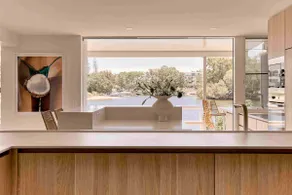 Luxury Waterfront Noosa - Walk to Hastings - Image 5