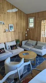 Pleasant beachfront house - Image 3