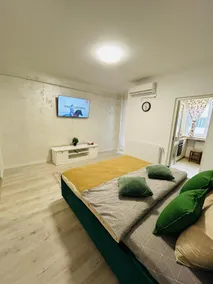 Cozy Apartment Militari | Self Check-in | Parking - Image 2