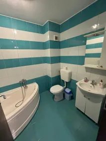 Modern 2-room apartment with parking - Image 5