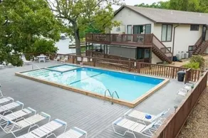Lake Life Starts Here! Free Boat Slip & Epic Views - Image 4