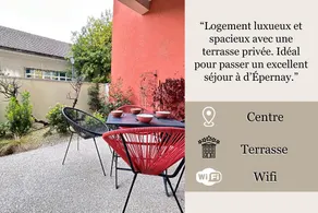 E Fauvette luxury apartment with terrace - Image 3
