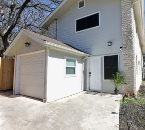 Private 1BR Apartment • WiFi • Parking - Image 5