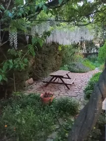 Apartment with garden and parking next to Granada - Image 5