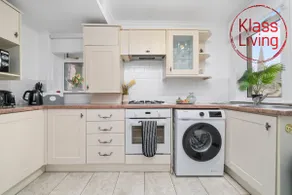 Bute Apartment by Klass Living Coatbridge - Image 5