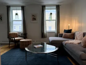Bright & Airy 2-Bedroom on Catskill's Main Street - Image 2