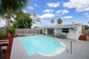 Sunny-Pool-close to beach-fishing-snowbird - Image 5