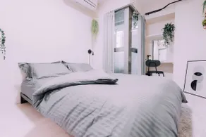 Minimalist Loft 3: Namba Compact Studio & 24/7 Gym - Image 2