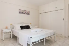 Alexandros Luxury Apartments Nydri - Image 2