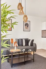 Modern, stylishly furnished new-build apartment - Image 3