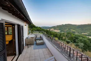 Villa Destino Italy, Umbria Tuscany boarder - Image 3