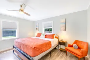 BlueJay's Nest: Game Room, King Bed, Walk to Water - Image 4