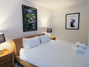 ONE Luxury Apartment - Image 2