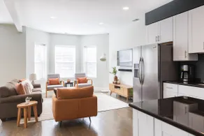 Bright & Modern Apt | Steps to Lake, Train, Food - Image 2
