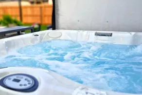Relaxing Getaway w/Hot Tub & Patio – Near I-75 - Image 2