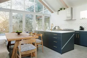 Expansive Scandi townhouse nr Salcombe & beaches - Image 2