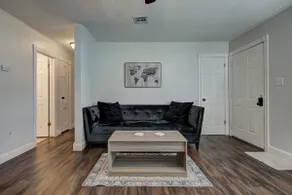 Cozy Getaway W/Fenced Backyard - BBQ Grill & Pit! - Image 4