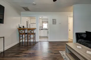 Cozy Getaway W/Fenced Backyard - BBQ Grill & Pit! - Image 5