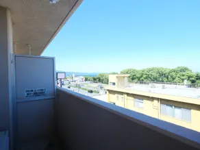 Free parking guaranteed! Bright room with a view of Beppu Bay from the veranda! max 4 people! NO5 - Image 2