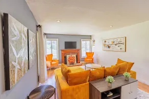 Chic 3B2BA Near Golf Club - Image 2