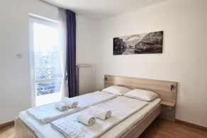 ELIZA Rooms WITH PARKING - Image 4