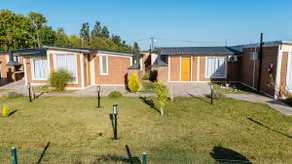 Cabin among wineries - Image 2