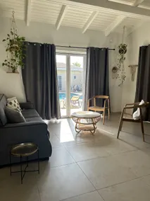 Pool View apt-2Bd-2Bt/Kitchen. 5min Palm Beach - Image 2
