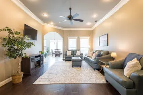 Peaceful Retreat •Pool •Soaking Tub •4 TVs - Image 5