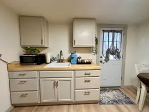 Little Blue Cottage - Image 4