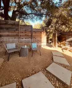 Zen Oak Retreat, Serene, Artistic Pvt. Parking/AC - Image 3