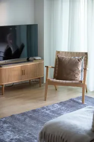 2 Bedroom Apartment - by University - Image 2