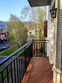 Downtown apartment in Elizondo - Image 3