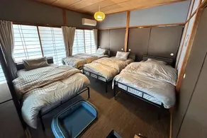 Entire House｜Pet Friendly｜5 Guests｜2 Parking｜Deck - Image 4
