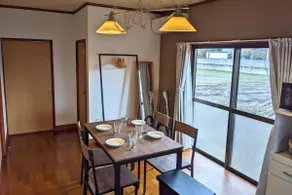 Entire House｜Pet Friendly｜5 Guests｜2 Parking｜Deck - Image 2